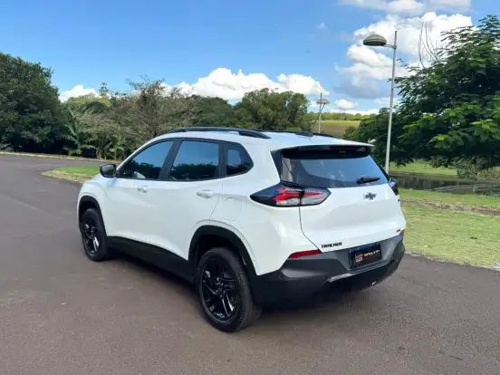 CHEVROLET-TRACKER-2025