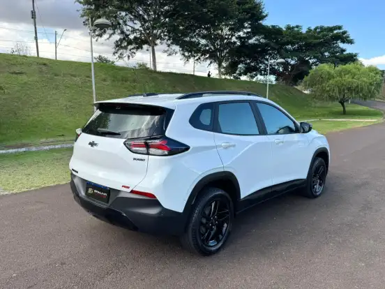 CHEVROLET-TRACKER-2025