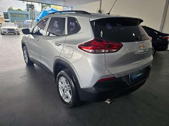 CHEVROLET-TRACKER-2021