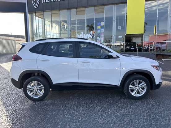 CHEVROLET-TRACKER-2022