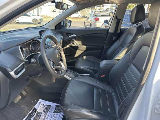 CHEVROLET-TRACKER-2022