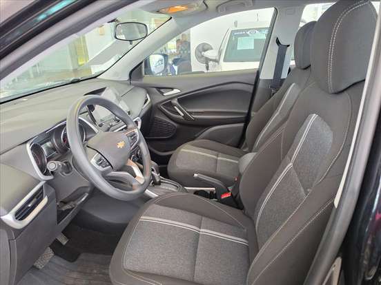 CHEVROLET-TRACKER-2023