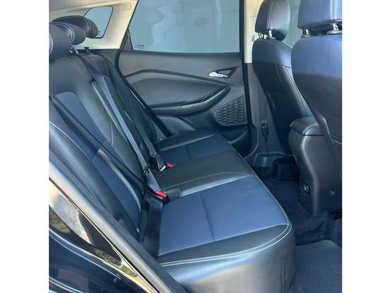 CHEVROLET-TRACKER-2023