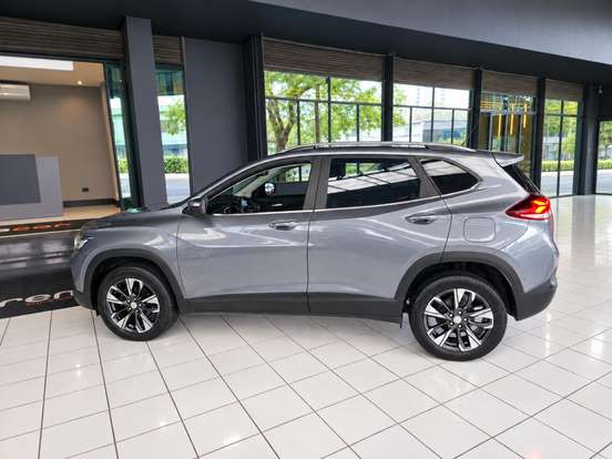 CHEVROLET-TRACKER-2022