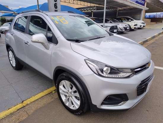 CHEVROLET-TRACKER-2017