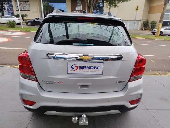 CHEVROLET-TRACKER-2017