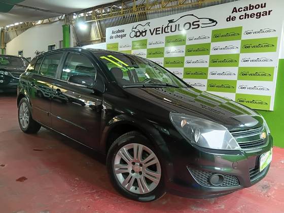 CHEVROLET VECTRA 2.0 MPFI GT HATCH 8V FLEX 4P MANUAL