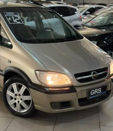 CHEVROLET ZAFIRA 2.0 MPFI ELEGANCE 8V FLEX 4P AUTOMÁTICO