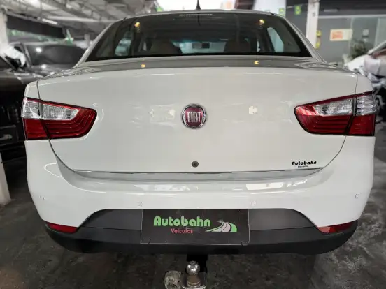 FIAT-SIENA-1.6 MPI ESSENCE 16V FLEX 4P AUTOMATIZADO FIAT-SIENA-2013