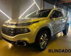 FIAT TORO 2.4 16V MULTIAIR FLEX VOLCANO AT9 FIAT TORO 2.4 16V MULTIAIR FLEX VOLCANO AT9