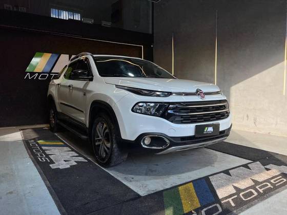 FIAT TORO 2.0 16V TURBO DIESEL VOLCANO 4WD AT9