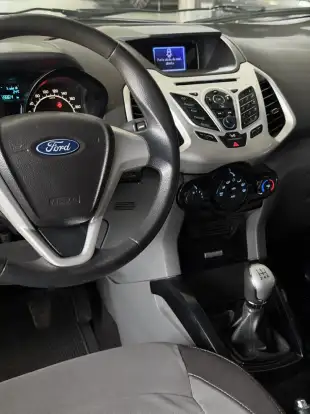 FORD-ECOSPORT-2012