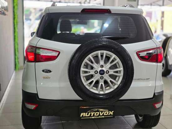 FORD-ECOSPORT-2016