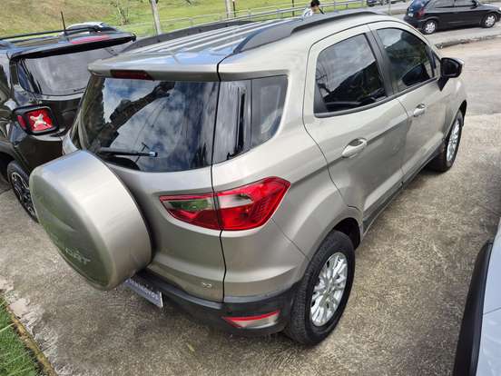 FORD-ECOSPORT-2015