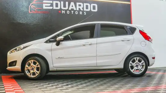 FORD-FIESTA-2017