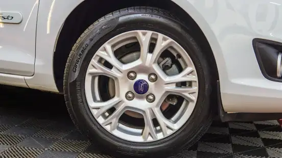 FORD-FIESTA-2017