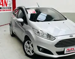 FORD FIESTA 1.6 SE HATCH 16V FLEX 4P POWERSHIFT FORD FIESTA 1.6 SE HATCH 16V FLEX 4P POWERSHIFT