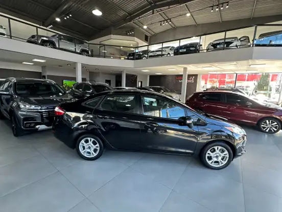 FORD-FIESTA-2014