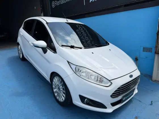 FORD FIESTA 1.6 TITANIUM PLUS HATCH 16V FLEX 4P POWERSHIFT