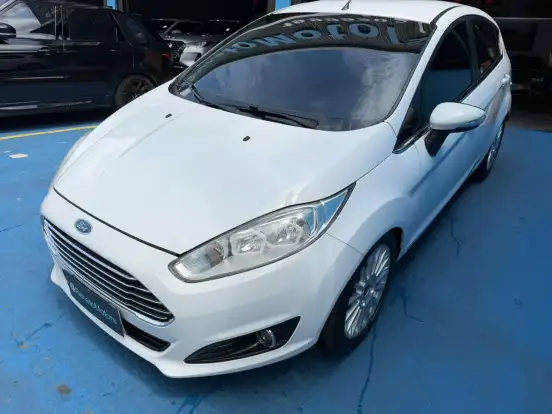 FORD-FIESTA-2015