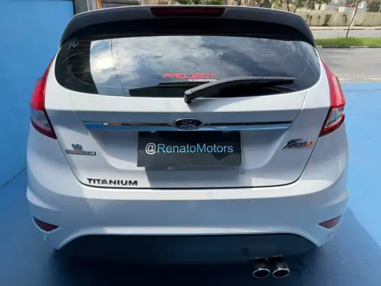 FORD-FIESTA-2015