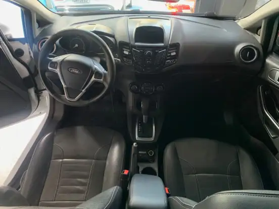 FORD-FIESTA-2015