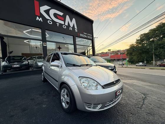 FORD FIESTA 1.0 MPI PERSONNALITÉ 8V GASOLINA 4P MANUAL