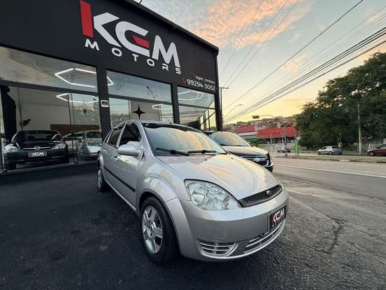 FORD-FIESTA-2004