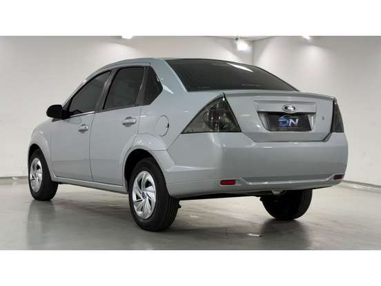 FORD-FIESTA-2012