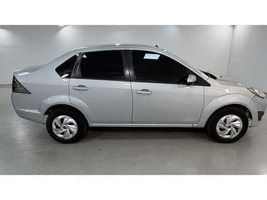 FORD-FIESTA-2012