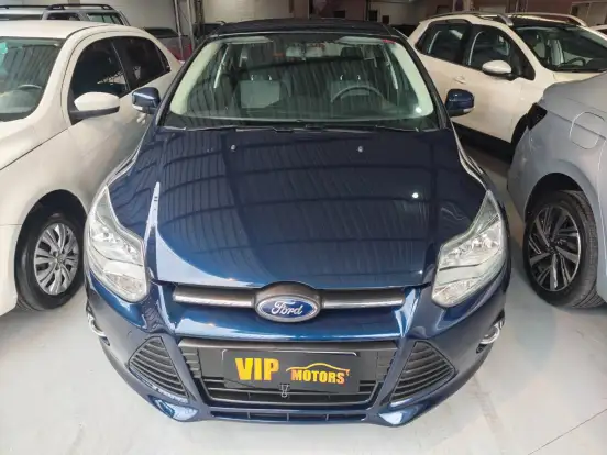 FORD-FOCUS-2.0 SE SEDAN 16V FLEX 4P AUTOMÁTICO FORD-FOCUS-2015