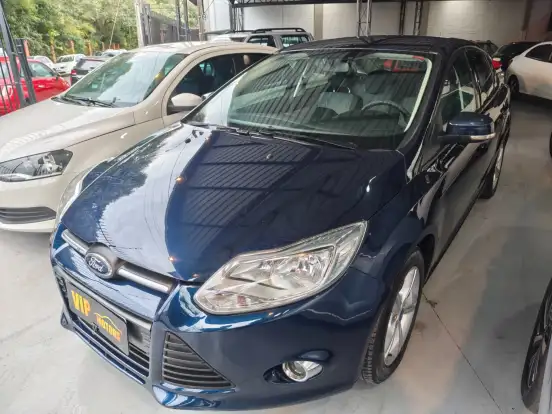 FORD-FOCUS-2015