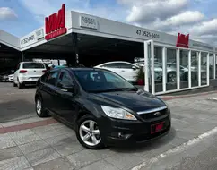 FORD FOCUS 2.0 GLX 16V FLEX 4P AUTOMÁTICO FORD FOCUS 2.0 GLX 16V FLEX 4P AUTOMÁTICO