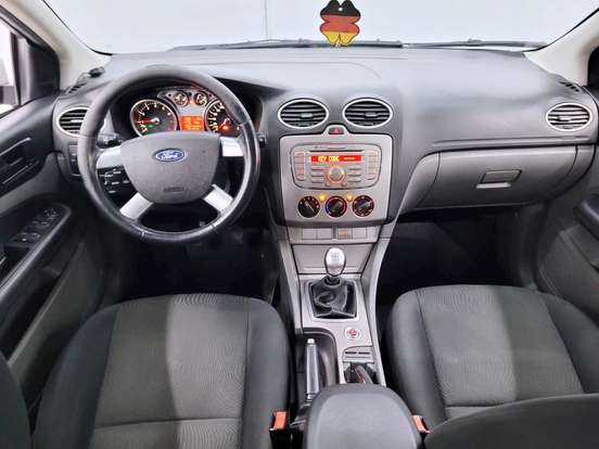 FORD-FOCUS-2012