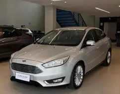 FORD FOCUS 2.0 SE PLUS FASTBACK 16V FLEX 4P POWERSHIFT FORD FOCUS 2.0 SE PLUS FASTBACK 16V FLEX 4P POWERSHIFT