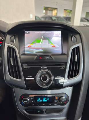 FORD-FOCUS-2015