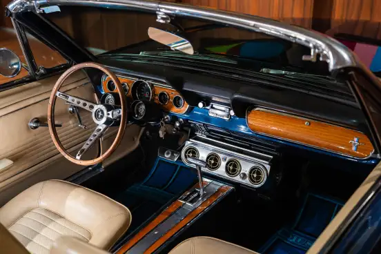 FORD-MUSTANG-1966