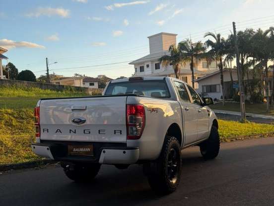 FORD-RANGER-2.2 XLS 4X4 CD 16V DIESEL 4P MANUAL FORD-RANGER-2017