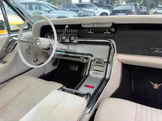 FORD-THUNDERBIRD-1964
