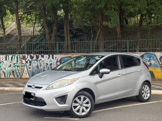 FORD FIESTA 1.6 SE HATCH 16V FLEX 4P MANUAL
