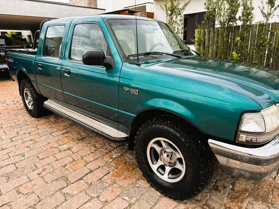 FORD RANGER 4.0 XLT 4X4 CD V6 12V GASOLINA 4P MANUAL