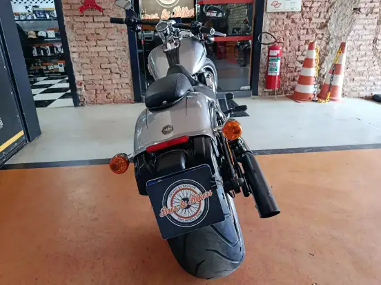 HARLEY-DAVIDSON-SOFTAIL BREAKOUT HARLEY-DAVIDSON-SOFTAIL BREAKOUT-2015