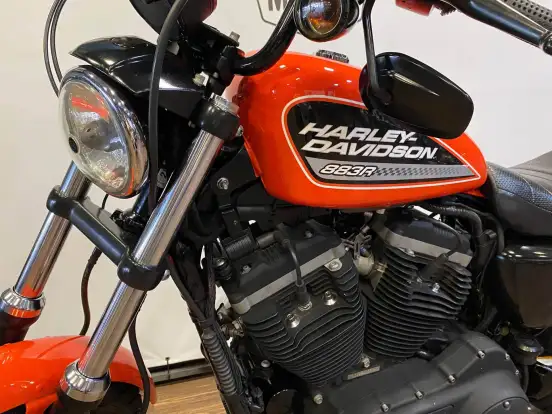 HARLEY-DAVIDSON-SPORTSTER XL 883 R-2008