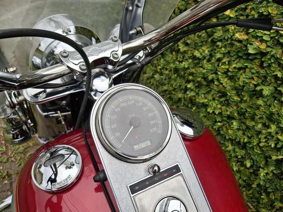 HARLEY-DAVIDSON-SOFTAIL HERITAGE CLASSIC HARLEY-DAVIDSON-SOFTAIL HERITAGE CLASSIC-2004