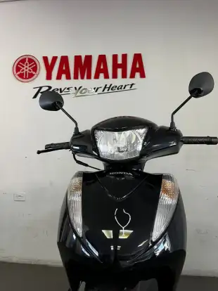 HONDA-BIZ 125 ES-2011