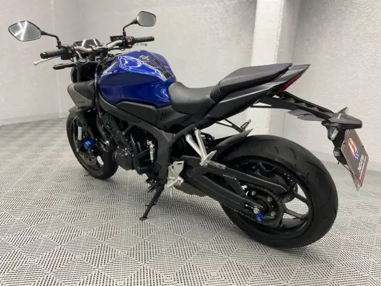 HONDA-CB 650R E-CLUTCH HONDA-CB 650R E-CLUTCH-2025