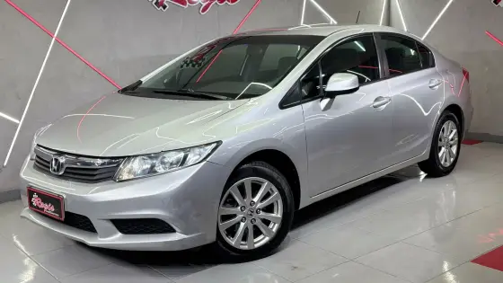 HONDA CIVIC 1.8 LXS 16V FLEX 4P AUTOMÁTICO