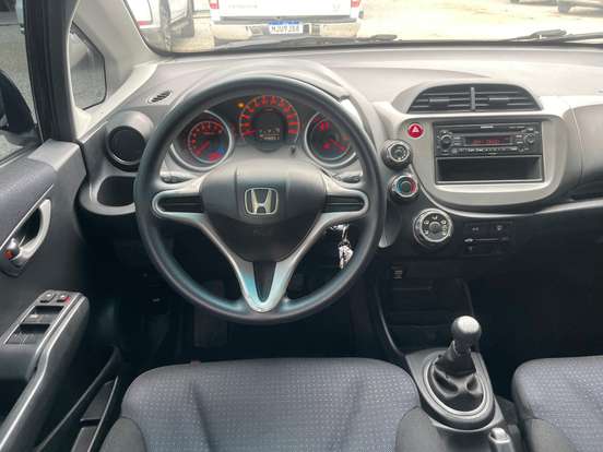 HONDA-FIT-1.4 LX 16V FLEX 4P MANUAL HONDA-FIT-2010