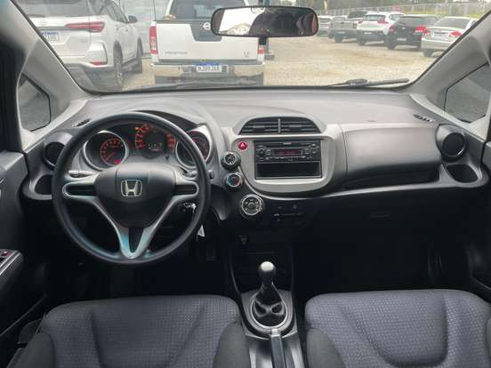 HONDA-FIT-1.4 LX 16V FLEX 4P MANUAL HONDA-FIT-2010