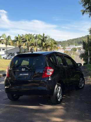 HONDA-FIT-2010